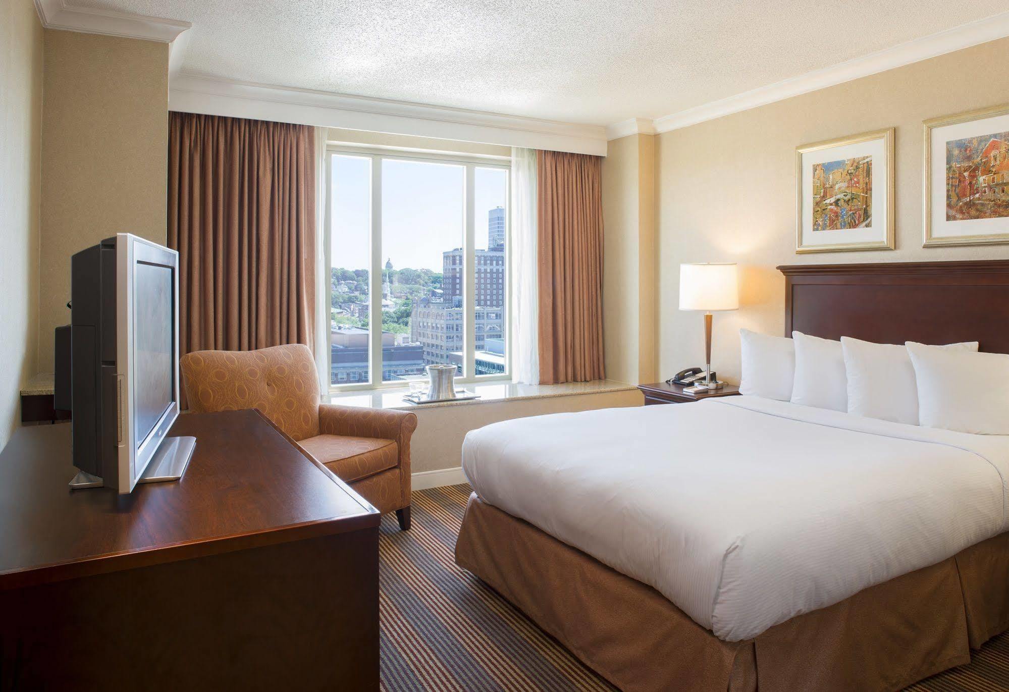Hotel Hilton Providence Extérieur photo